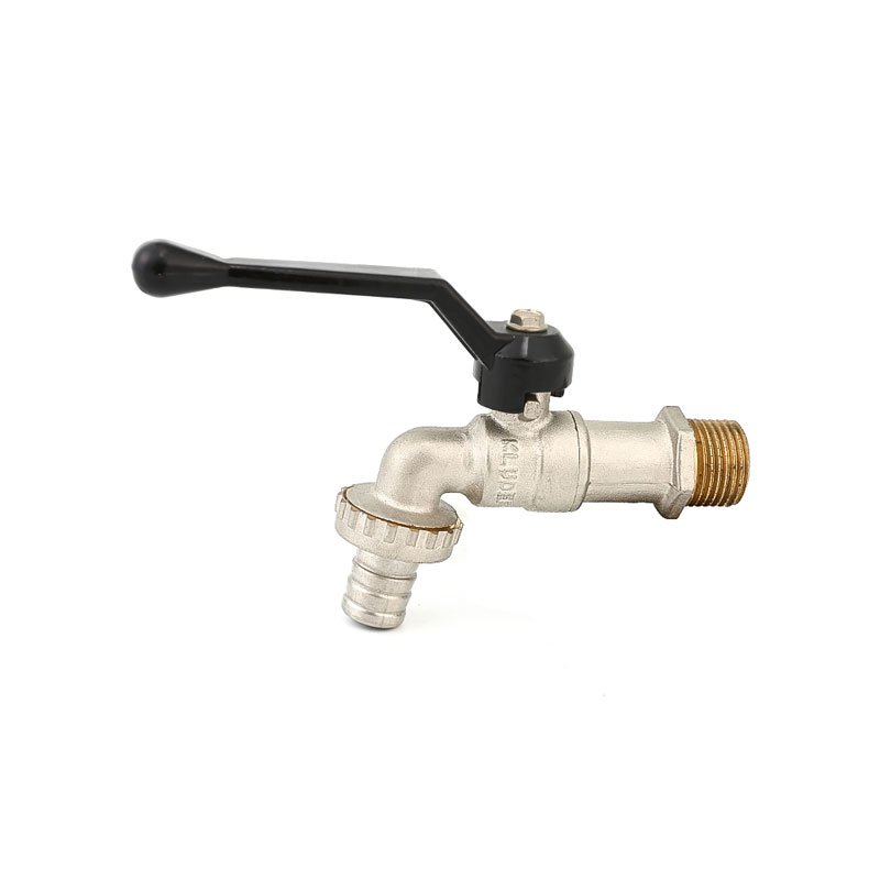 Pret bun robinet de apa montat pe perete AMT-7019